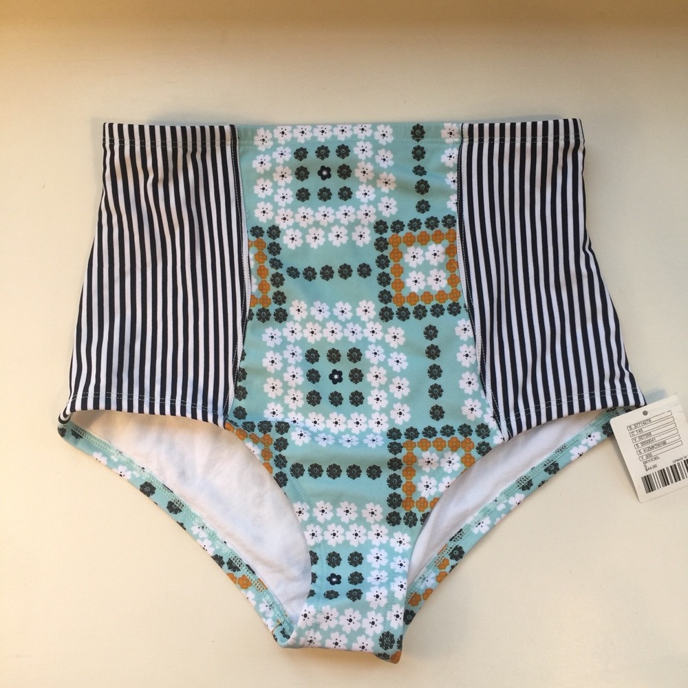 Urban Outfitters high waisted bikini bottoms S